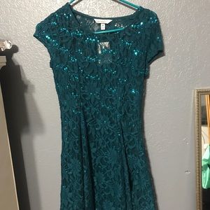 turquoise dress